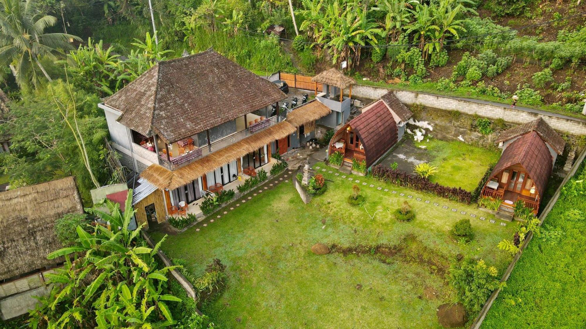 Villa Lumbung Ayu Sari & Spa كارانغاسِم المظهر الخارجي الصورة